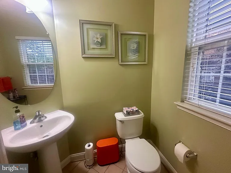 1025 Gaither Rd — Photo 36