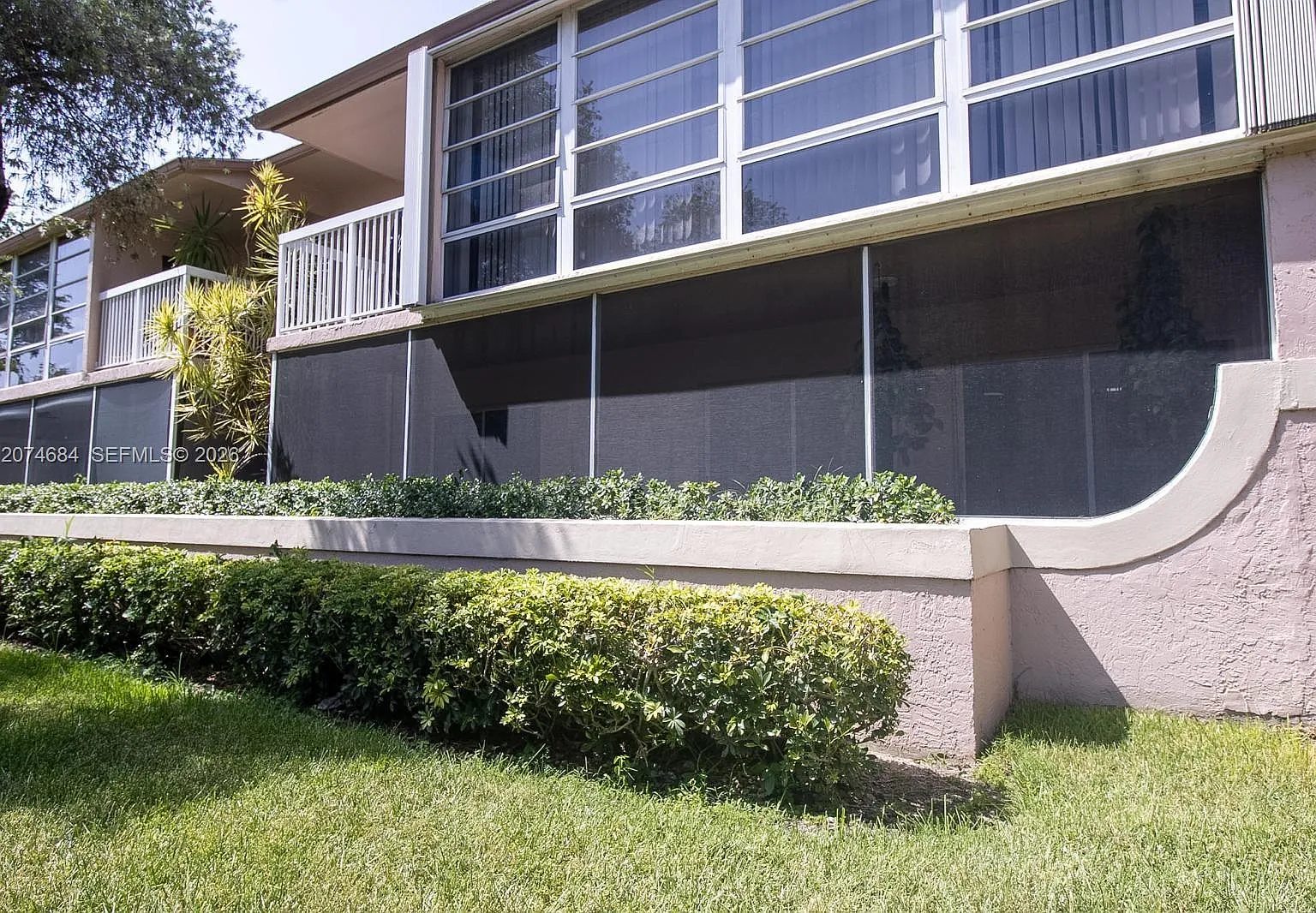 Doral Pk Co Club Villas C — Photo 3