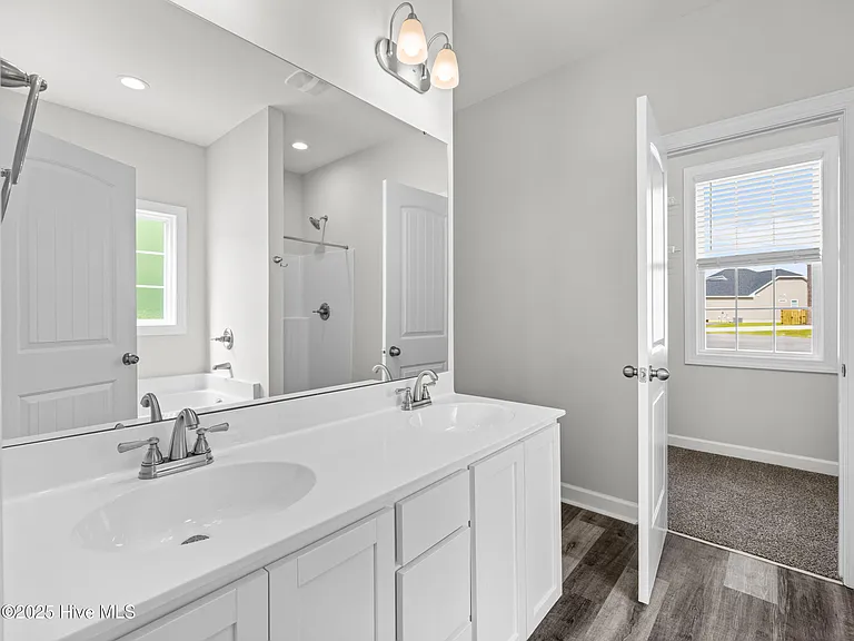 908 Freewoods Ct — Photo 24