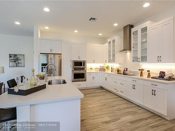 3rd image of 1548 Argyle Dr #1548