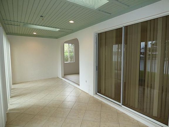 Florida Room with 2 Skylights. 1st FL