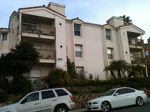 5720 Photo 1