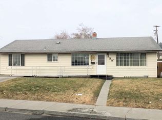 330 W Lincoln Ave, Sunnyside, WA