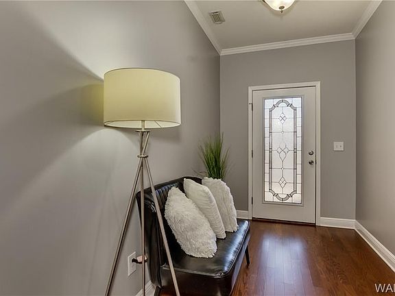 3rd image of 3634 Northridge Cir