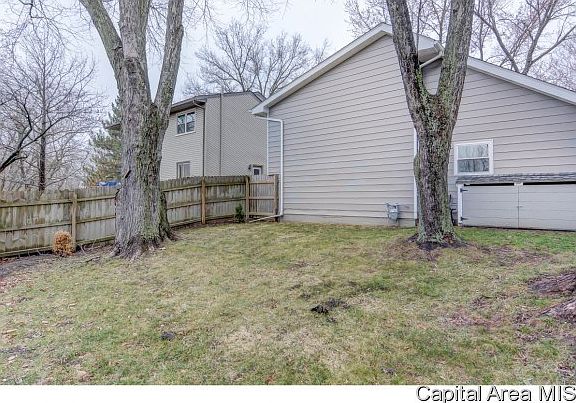 4th image of 38 Lucerne Dr