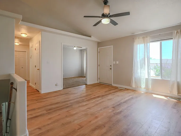 125 E 300 N — Photo 21