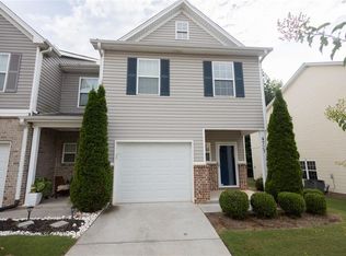 4727 Beacon Ridge Ln, Flowery Branch, GA 30542