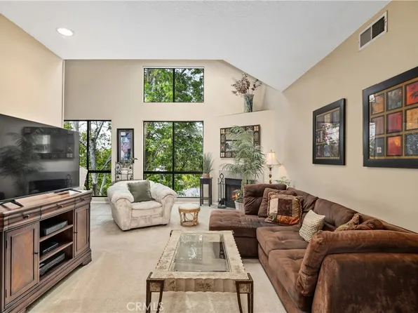 13331 Moorpark St APT 326, Sherman Oaks, CA 91423