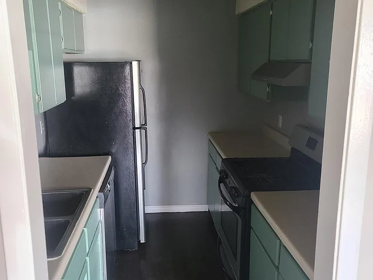 106 Cottonwood Ave #A-B — Photo 6