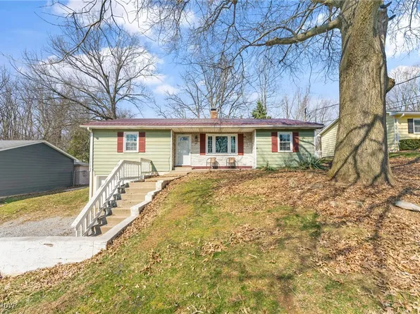 572 Cedar St, Salem, OH 44460