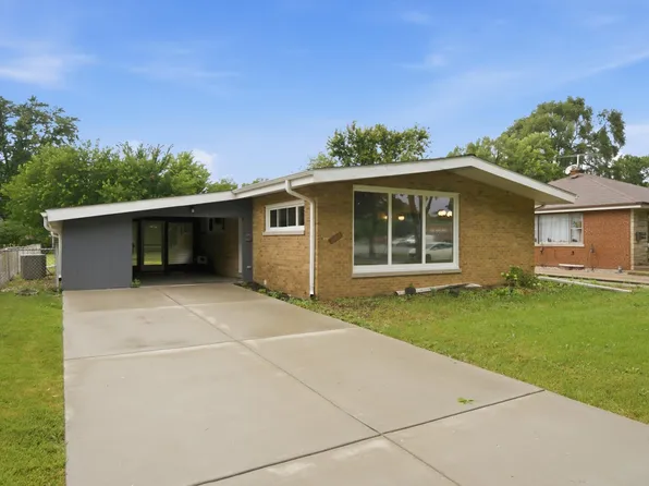240 Barron St, Bensenville, IL 60106