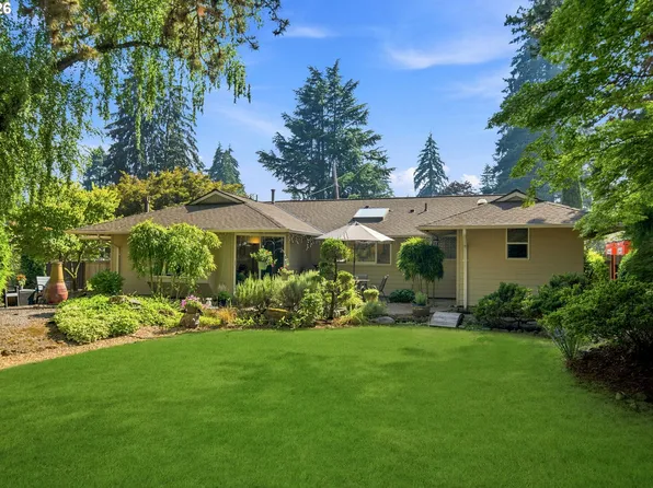 17902 Belmore Ave, Lake Oswego, OR 97035