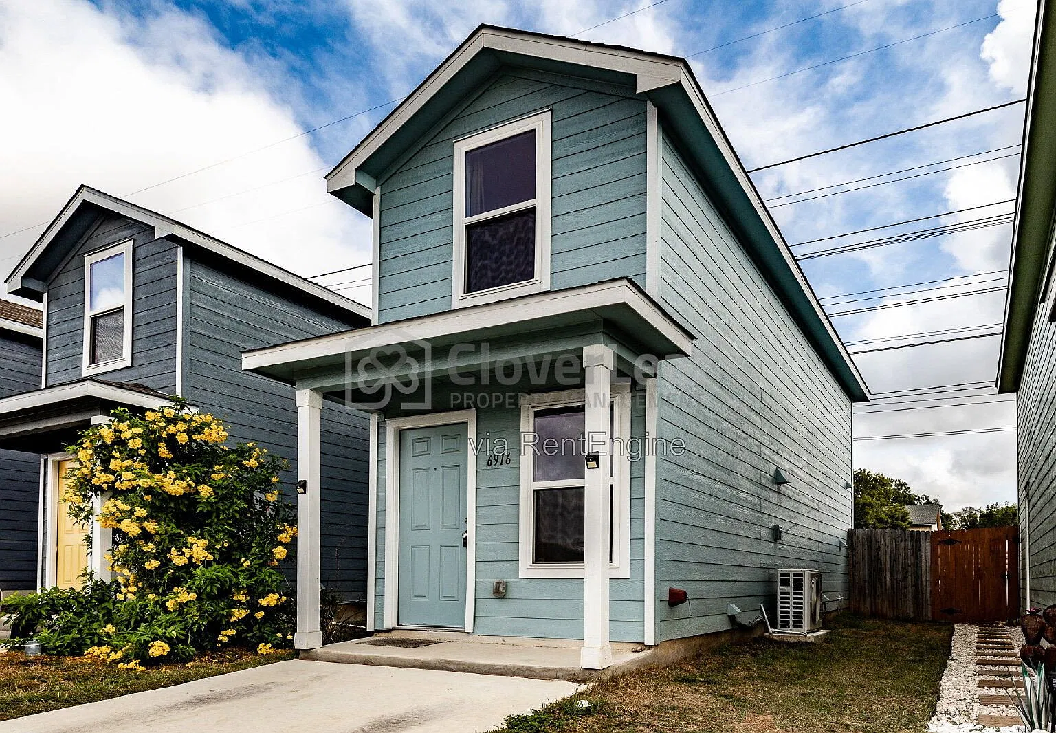 1 bed, 2.0 bath, 661 sqft, $1,297 — Photo 2