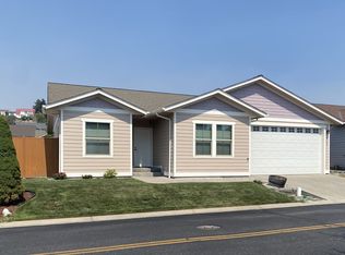 566 Village Dr, Manson, WA 98831