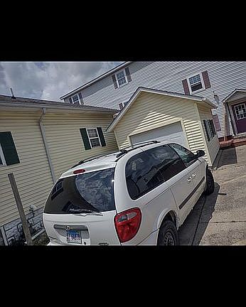 4th image of 208 W College St