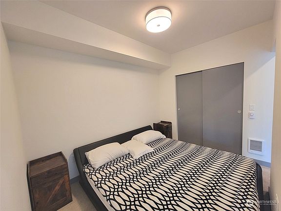 5th image of 11903 NE 128th St #503
