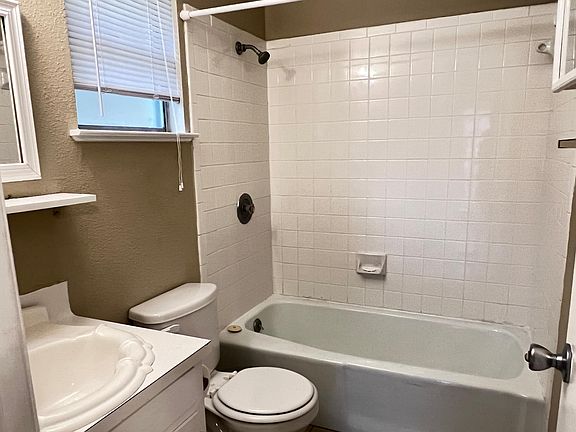 2nd image of 3019 Great Valley Dr