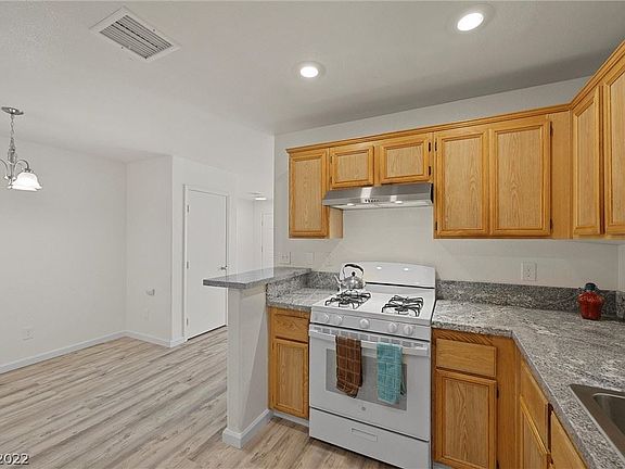 5th image of 2126 Betty Davis St