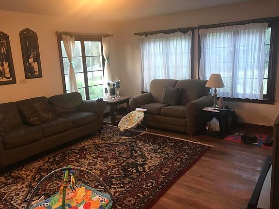 5th image of 1722 Breda Dr