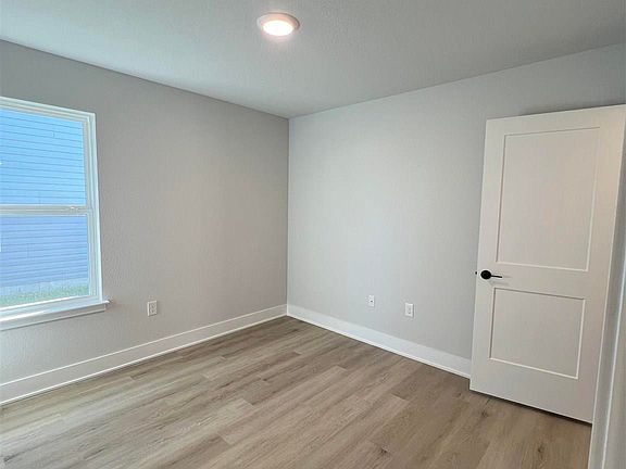 4th image of 3355 Bliss Ln #5E