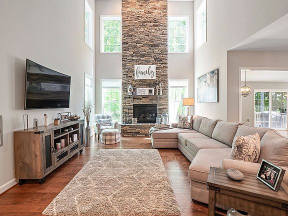 5th image of 11905 Old Hickory Ct