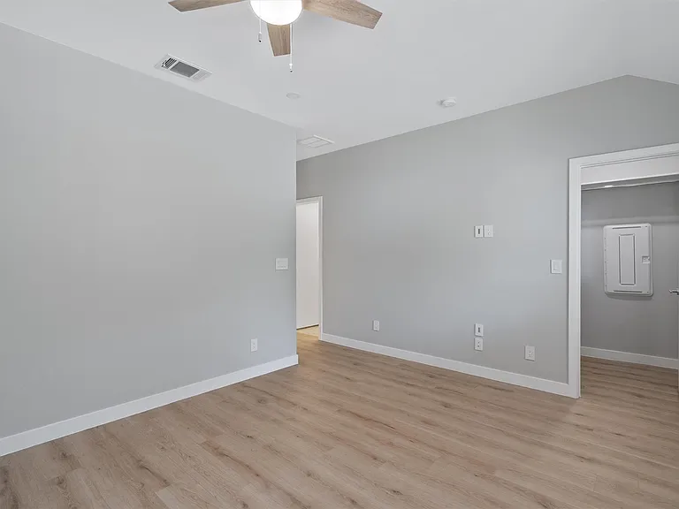 10004 1/2 Gail Rd — Photo 11