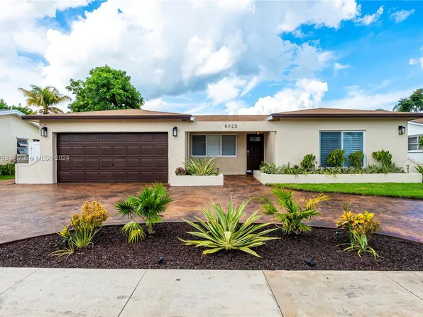 8925 NW 10th St, Pembroke Pines, FL 33024