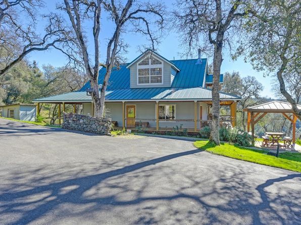 2700 Pawprint Path, Placerville, CA 95667