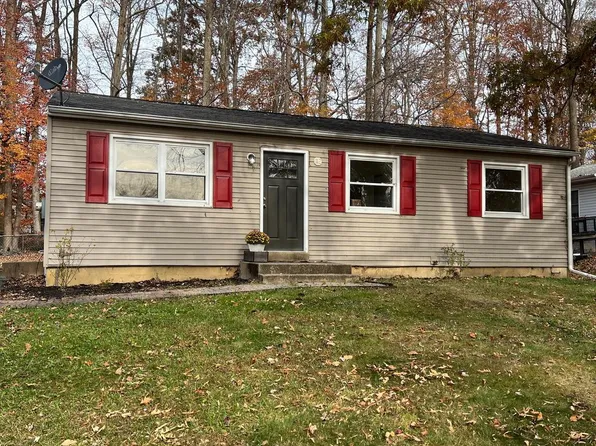 112 W Village Rd, Elkton, MD 21921