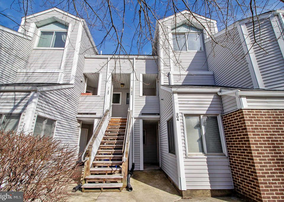 1st image of 208 Margit Ct