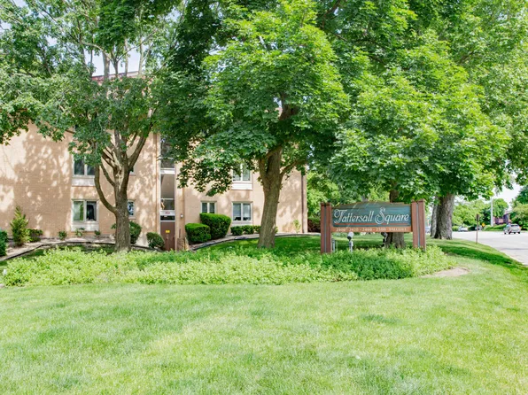 2420 W Talcott Rd APT 211, Park Ridge, IL 60068