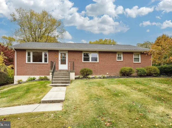 1340 E Strasburg Rd, West Chester, PA 19380