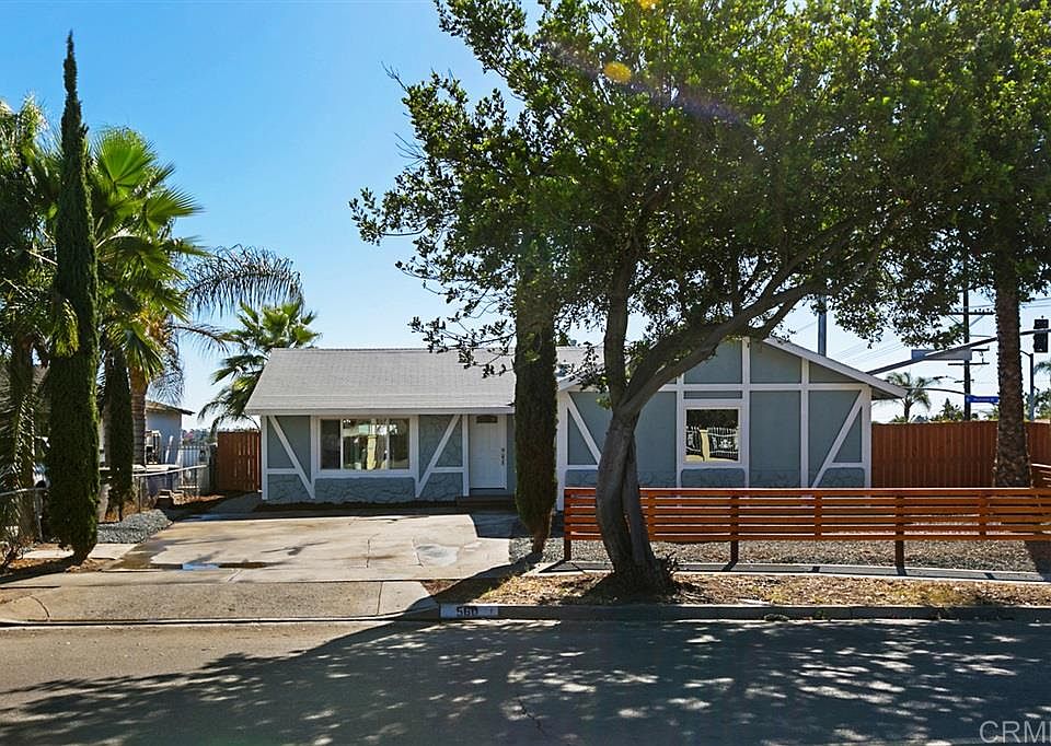 1st image of 560 W Los Angeles Dr