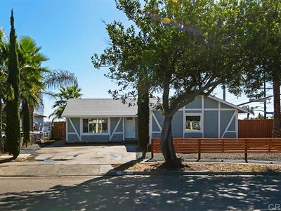 560 W Los Angeles Dr, Vista, CA, 92083