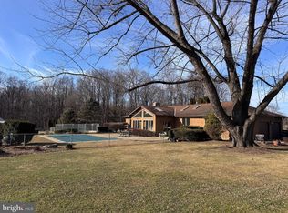 195 Daleville Rd, Cochranville, PA 19330