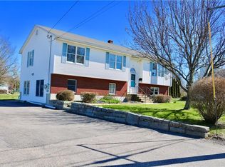 50 Hubbard St, Westerly, RI 02891