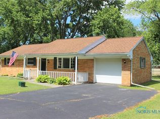 1596 N Boundary Dr, Genoa, OH