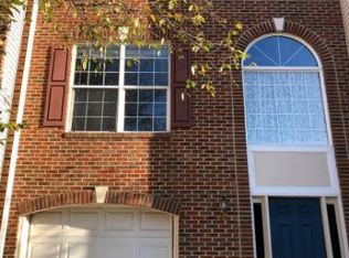 13303 Misty Dawn Dr, Herndon, VA 20171