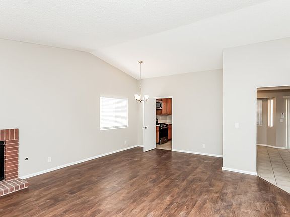 5th image of 4259 Hebron Dr
