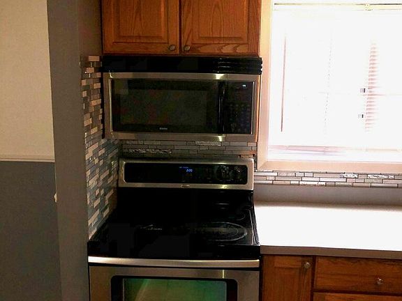 3rd image of 830 Sandra Dr APT 2C