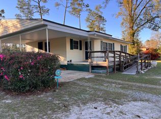 8 Cottonwood St, Crawfordville, FL 32327