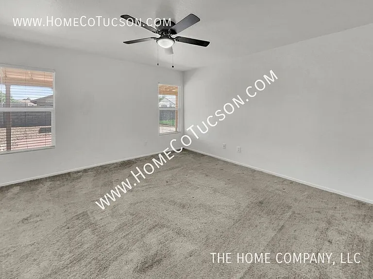 10002 E Stella Rd — Photo 14