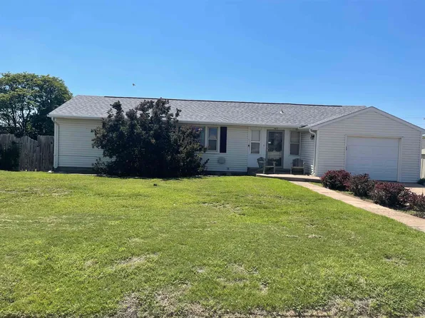 407 N 2nd St, Cimarron, KS 67835
