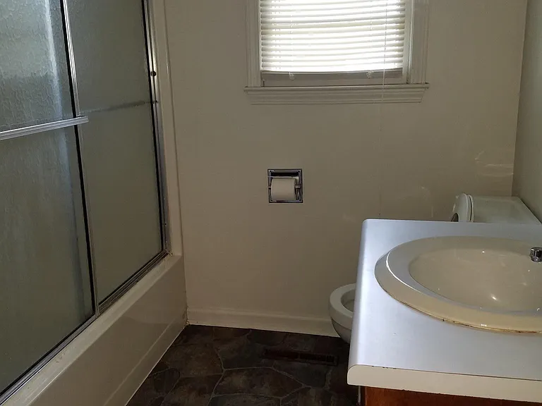 861 Whitworth Cir — Photo 17