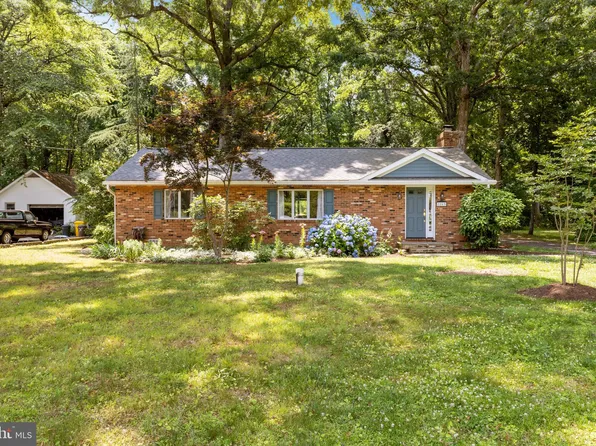 1163 Carrs Wharf Rd, Edgewater, MD 21037