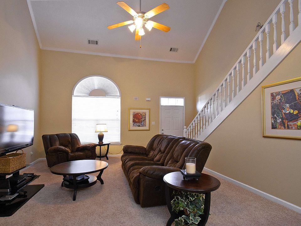 2 Story Great Room with Picture Window