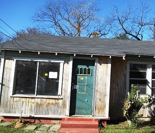 2nd image of 115 Juanita Ave