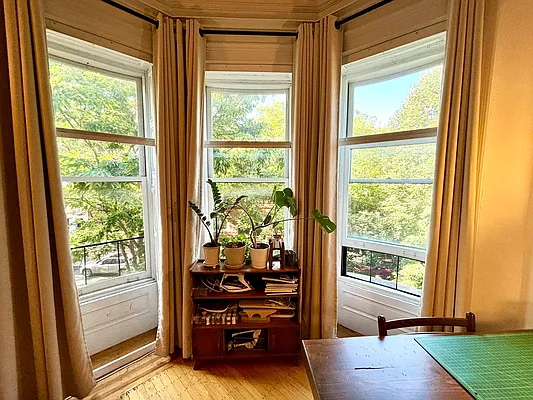 Rented by Garfield Realty  | media 7