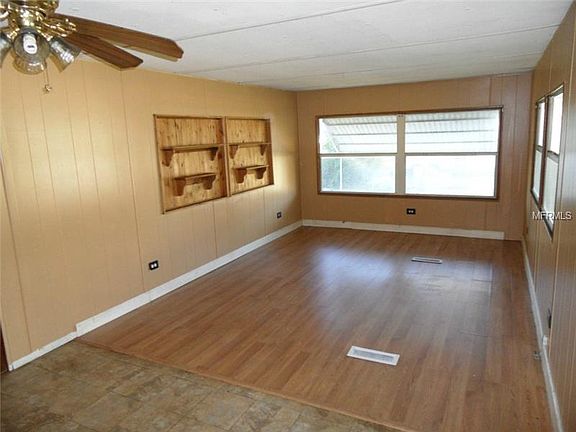 4th image of 332 Clearwater Ave