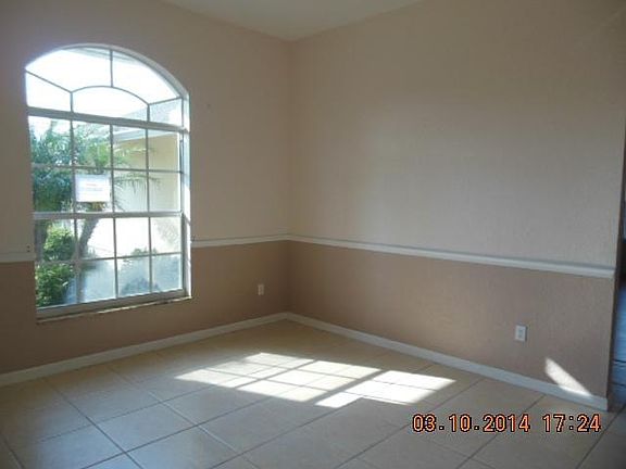 2nd image of 5518 Silver Oak Dr